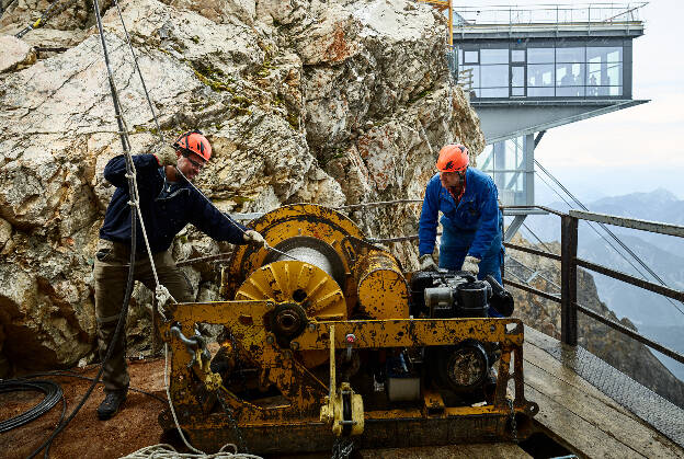 Materialseilbahn, Baustelle Zugspitze, Industriefotografie Christian Vorhofer, Kunde Moosmair