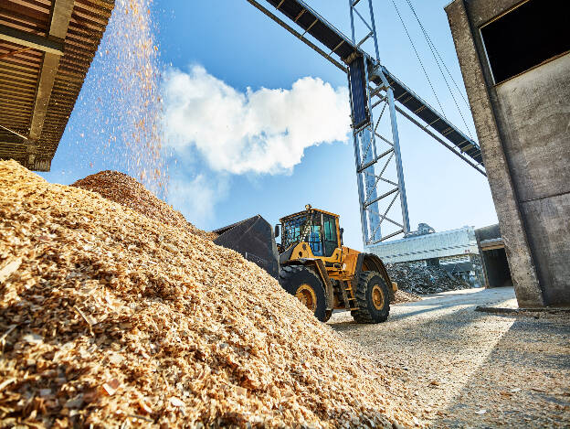 Baumaschine, Radlader, Sägespäne, EGGER Brilon, Kunde EGGER Gruppe 